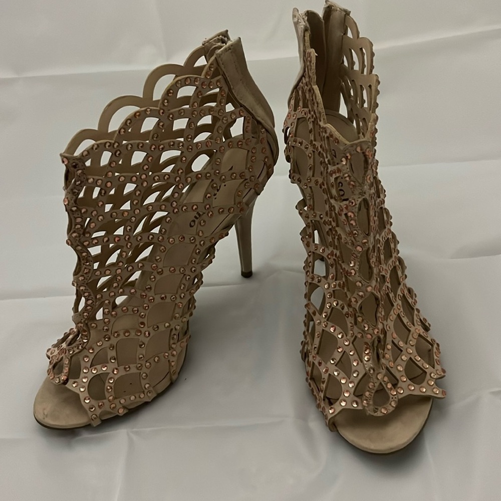 Beige brand new 8 and half heels